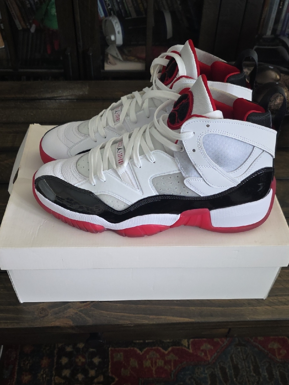Jordan Men's White/Red/Black Retro Basketball Shoes - Picture 2 of 5
